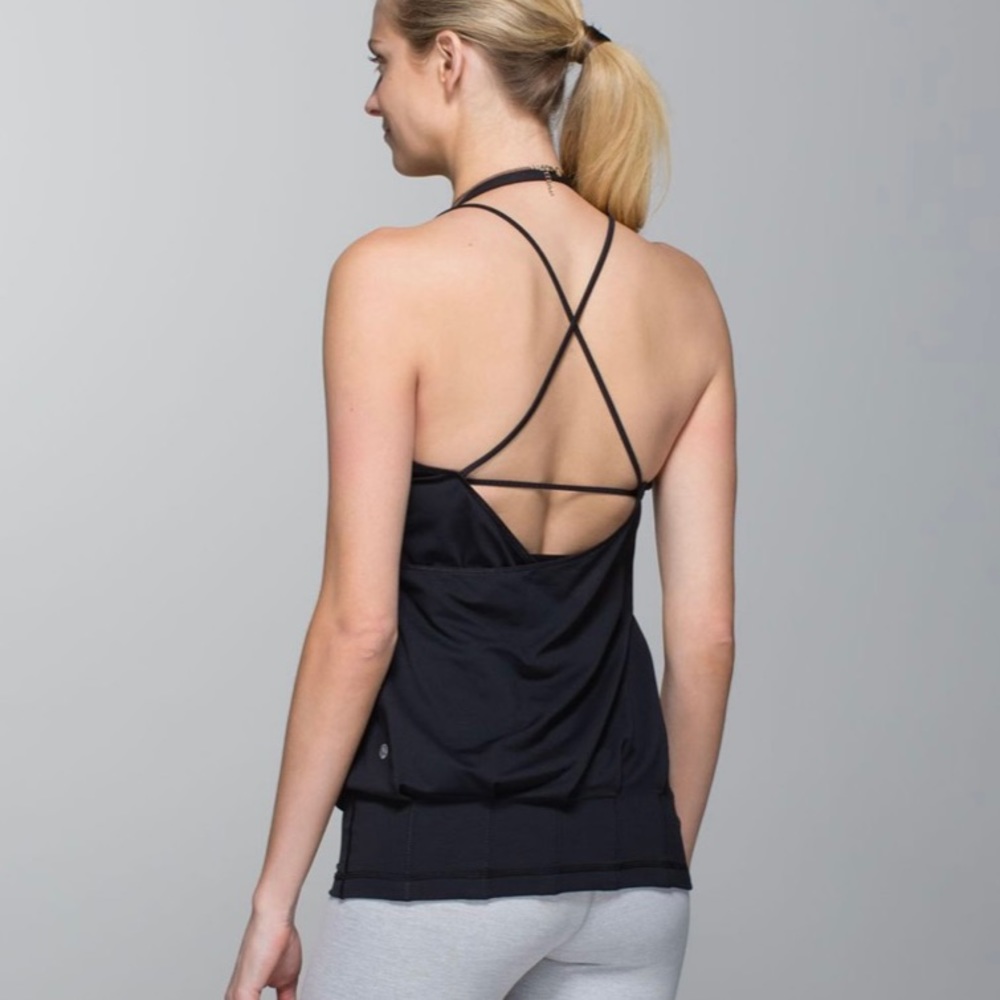 Lululemon flow and go tank